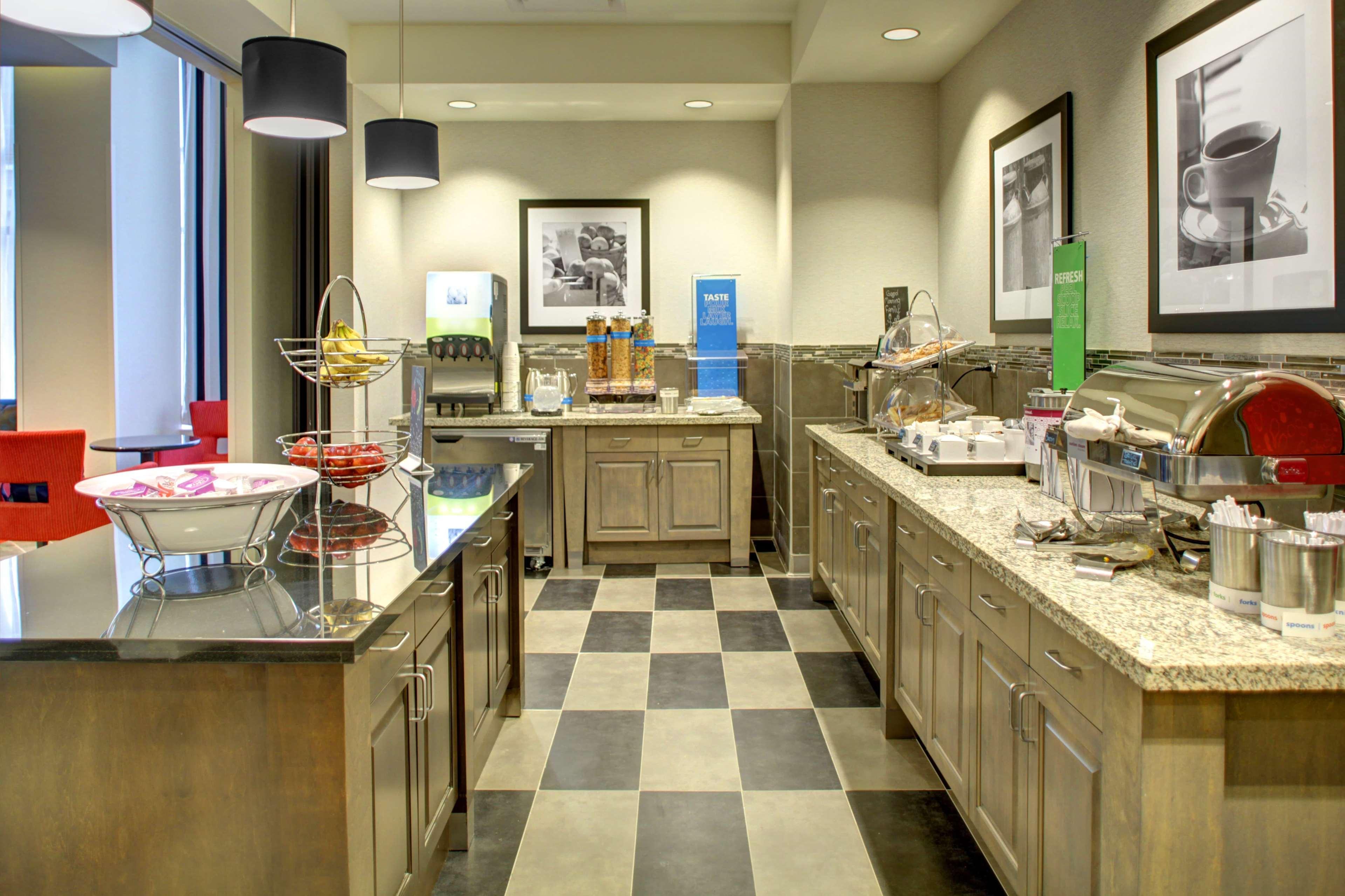 Hampton Inn & Suites - Roanoke-Downtown, Va Экстерьер фото