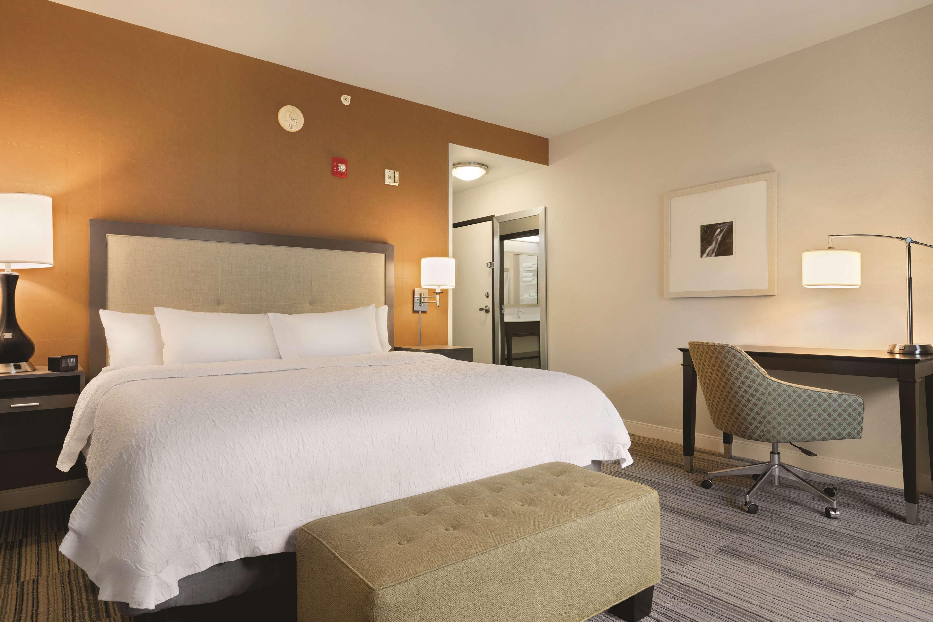Hampton Inn & Suites - Roanoke-Downtown, Va Экстерьер фото