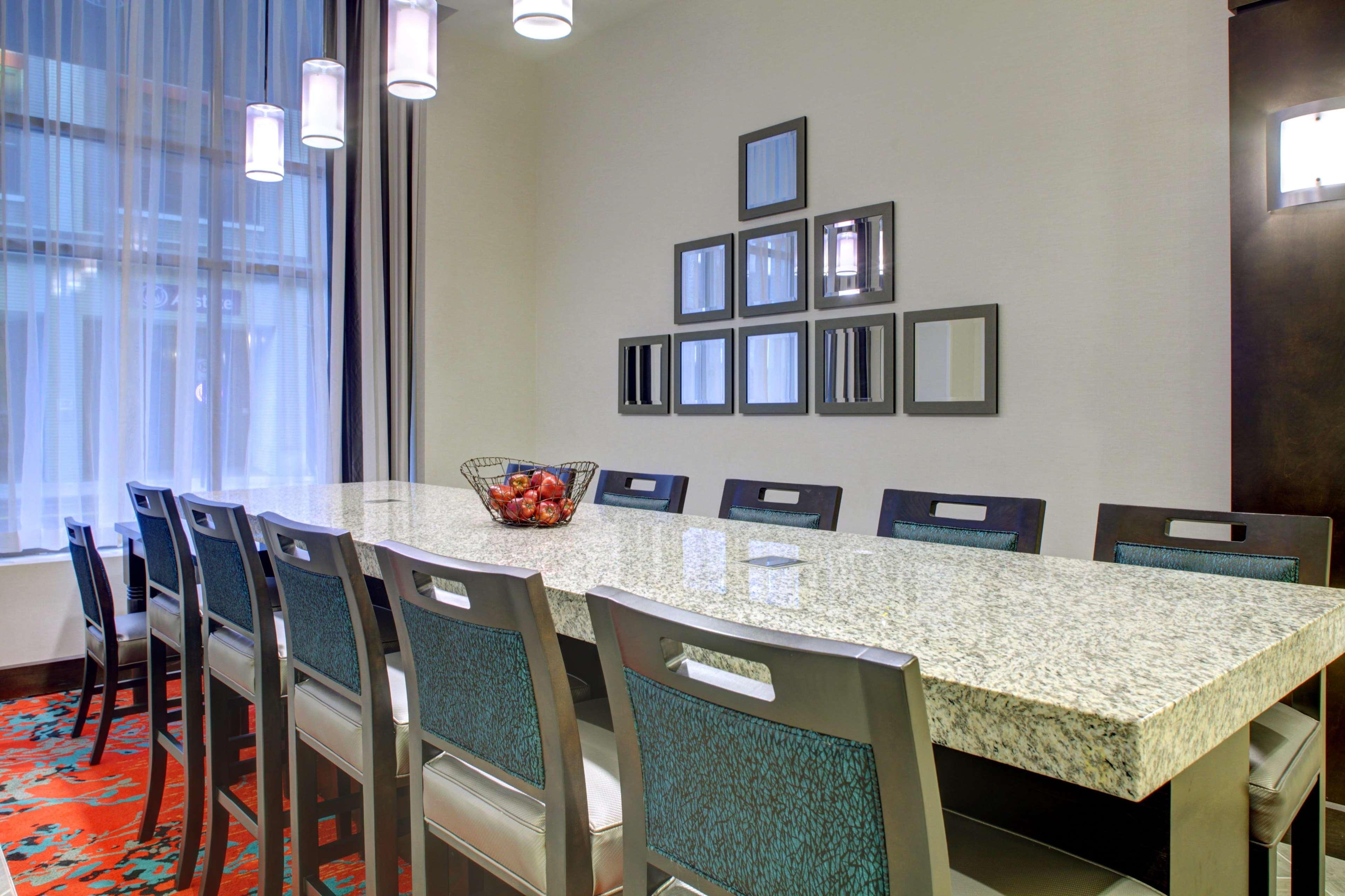 Hampton Inn & Suites - Roanoke-Downtown, Va Экстерьер фото