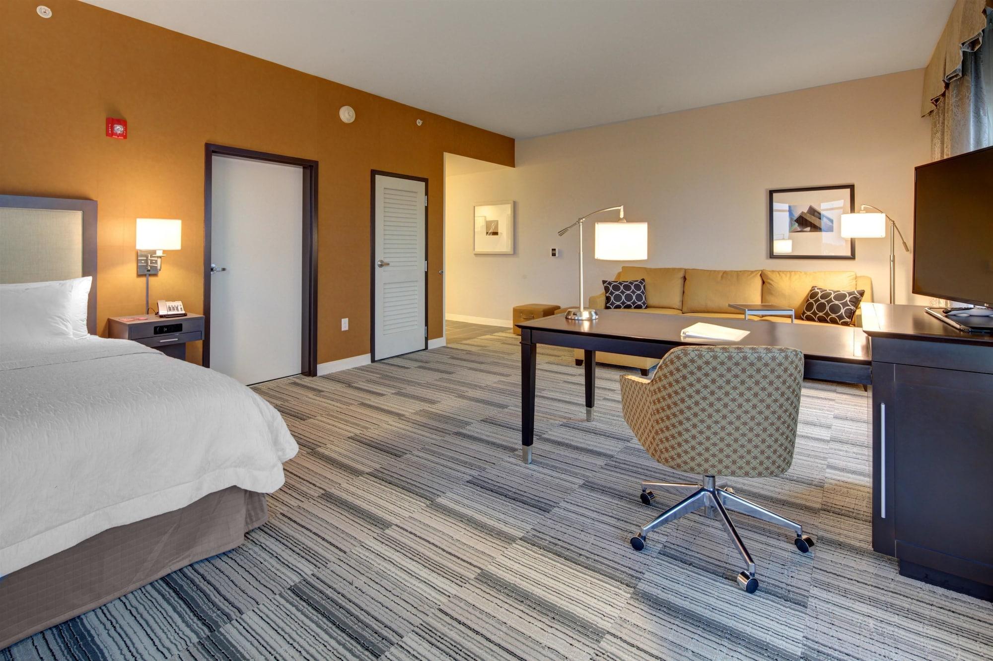 Hampton Inn & Suites - Roanoke-Downtown, Va Экстерьер фото