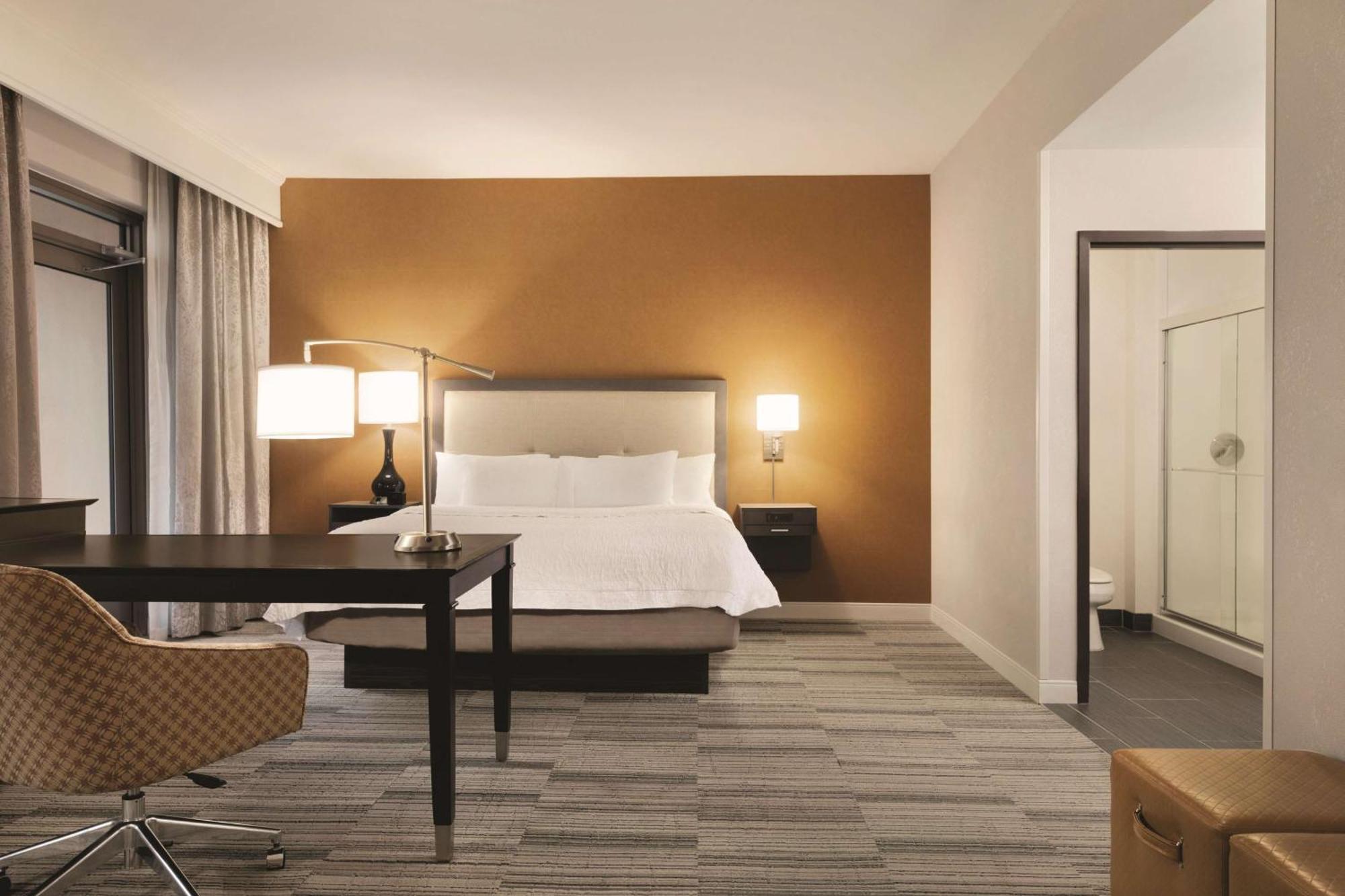 Hampton Inn & Suites - Roanoke-Downtown, Va Экстерьер фото